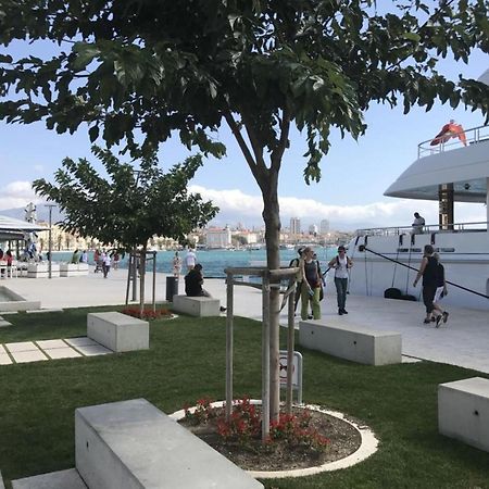 Beachfront Apartment Milan, With Balcony Split Exterior foto